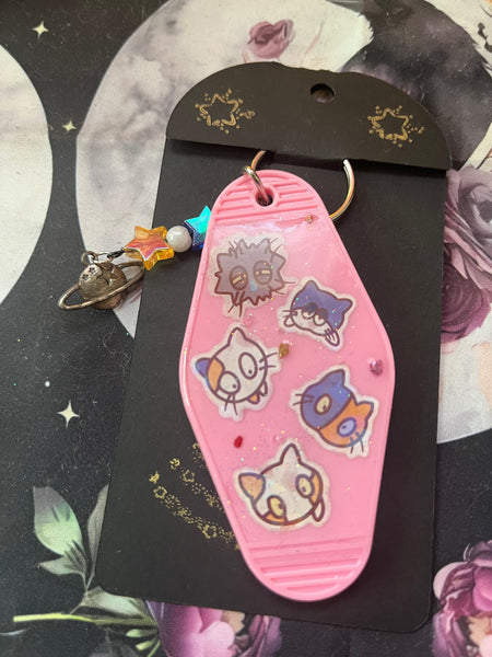 Bee & Cafe Cats Motel Keychain